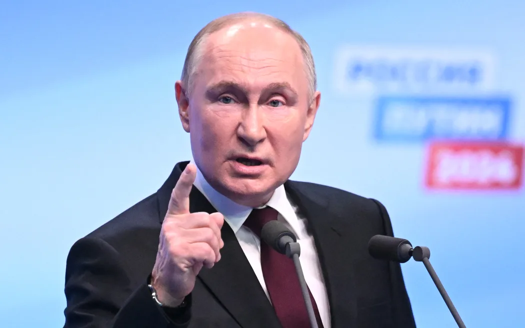 Putin warns West over Ukraine armaments, nuclear arsenal